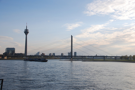 Duesseldorf Skyline