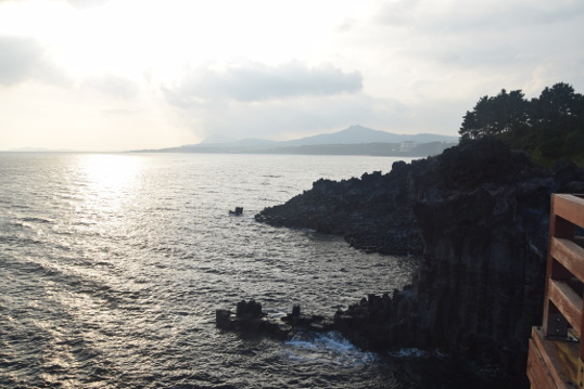 Jungmun-Daepo Jusangjeolli Cliff