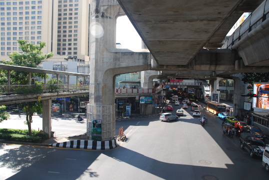 Cha Loem Pao junction